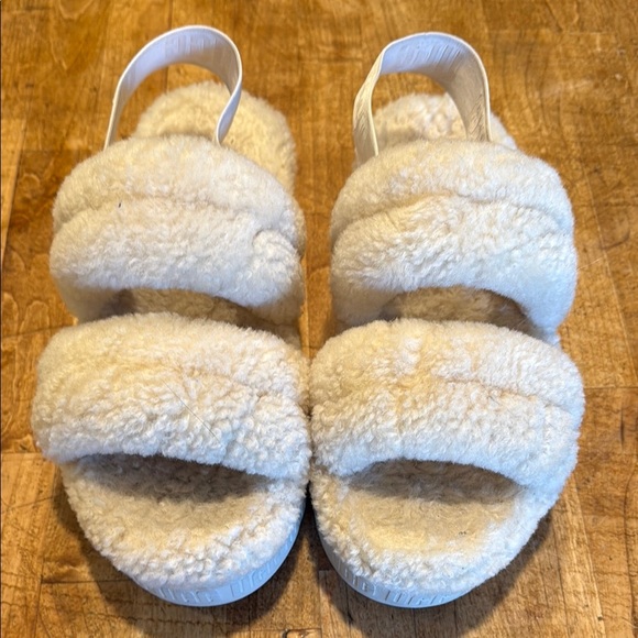 UGG Fluffita Slippers - Picture 1 of 5